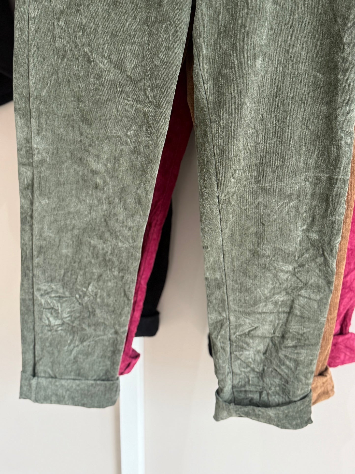 Raven Courduroy Pants Khaki