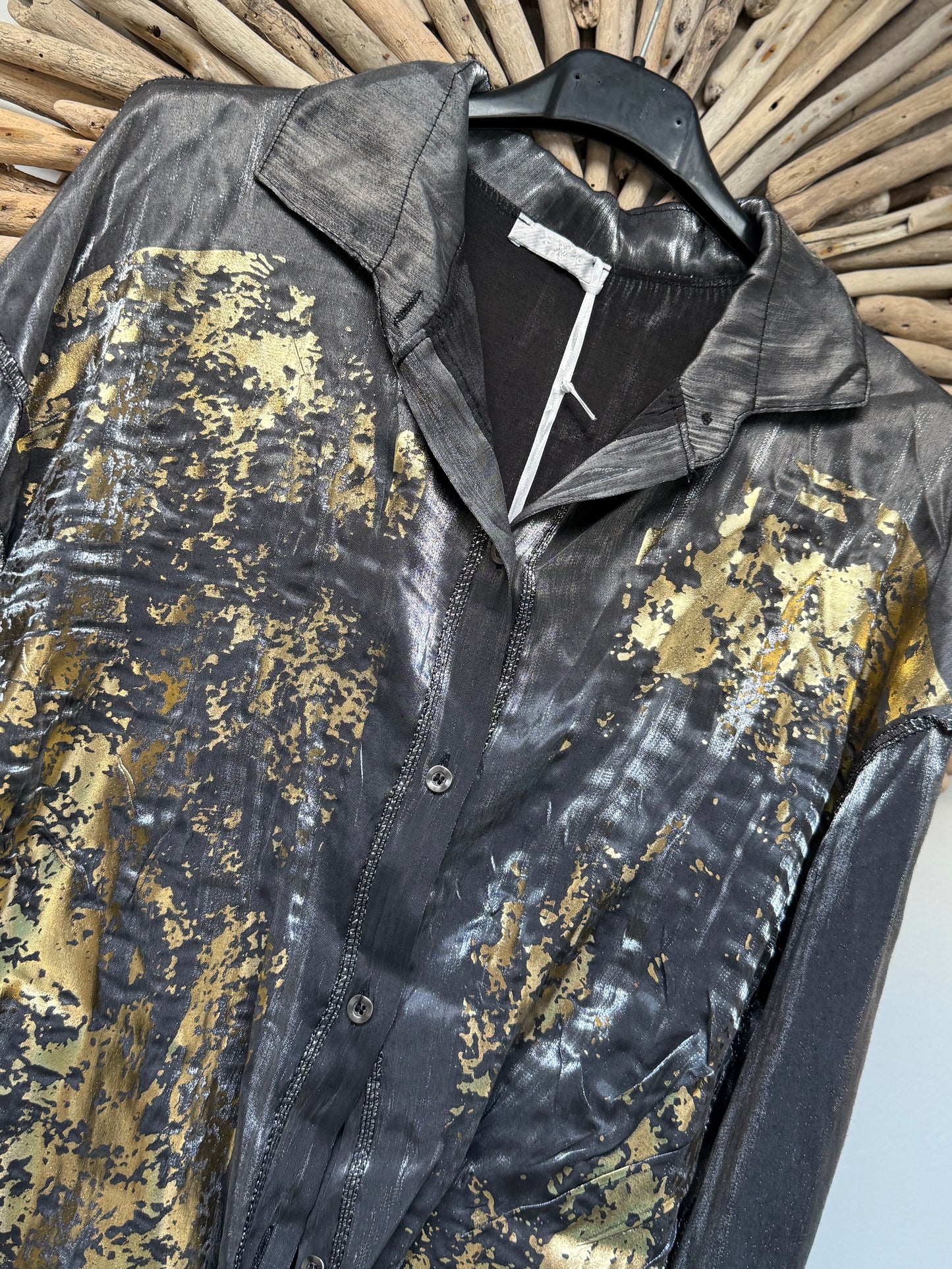 Golden Splash Black