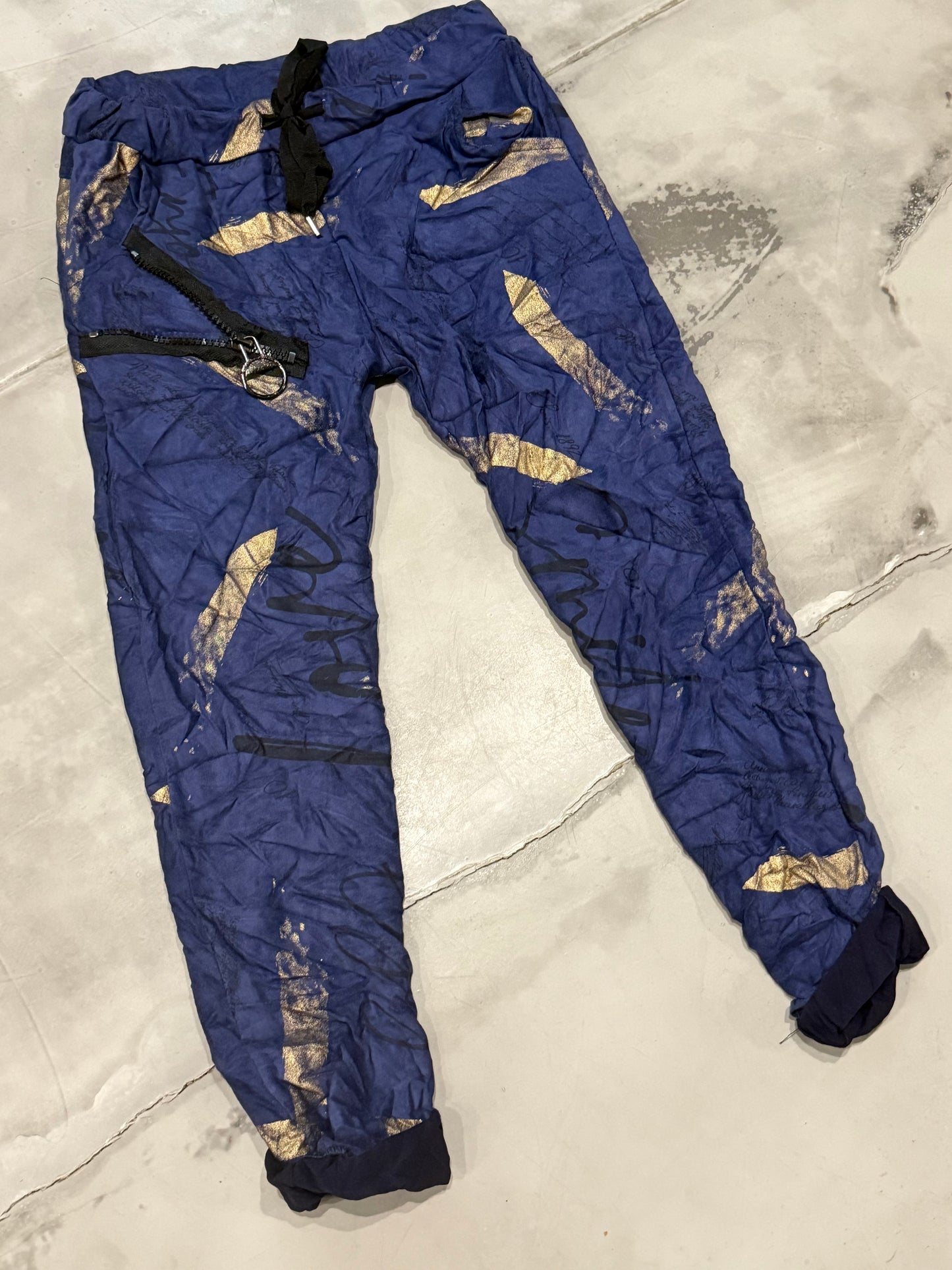 Golden Zip In Navy