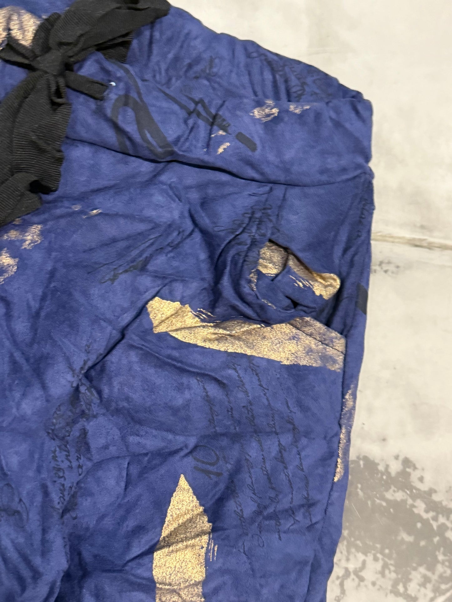 Golden Zip In Navy