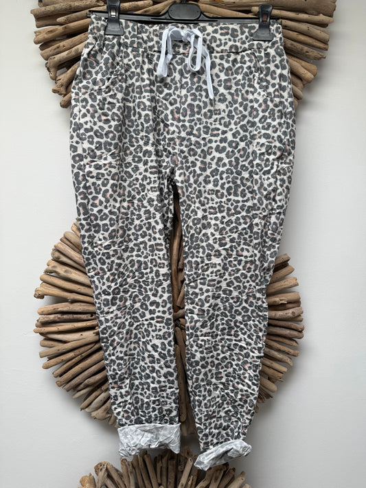 Lusso Leopard