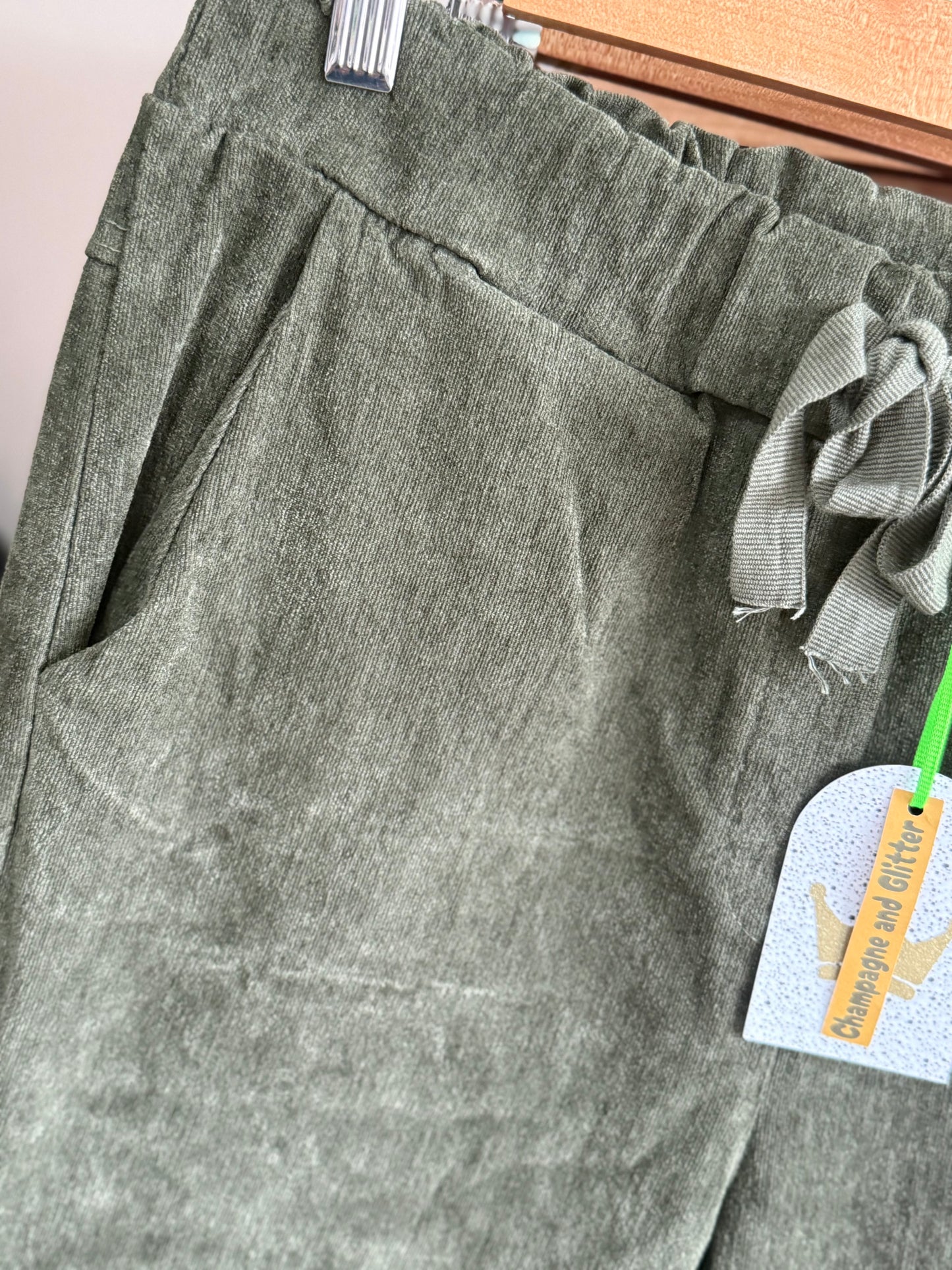Raven Courduroy Pants Khaki