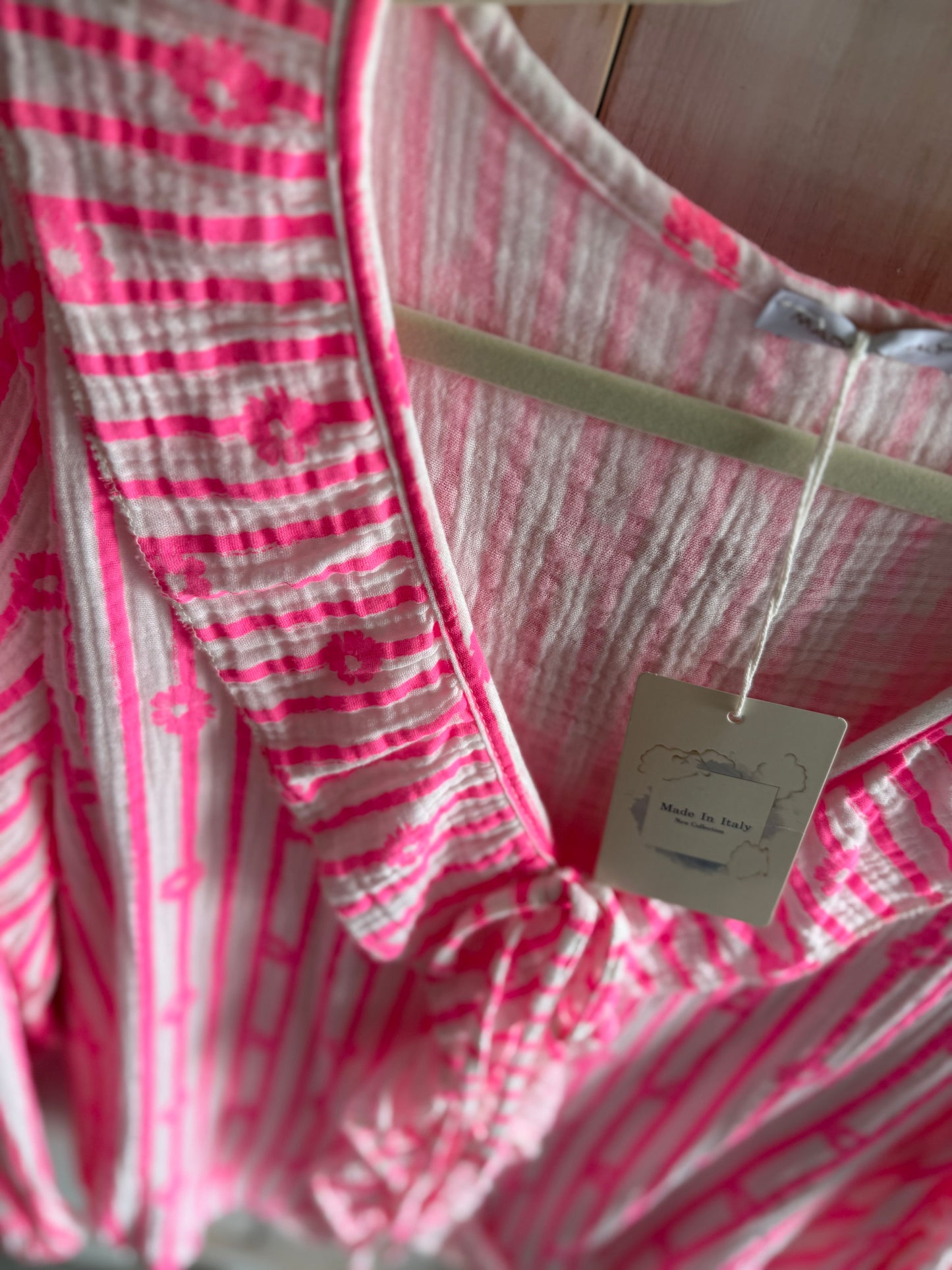 Hugs & Kisses Blouse Pink