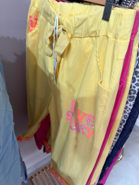 Bermuda Short Yellow