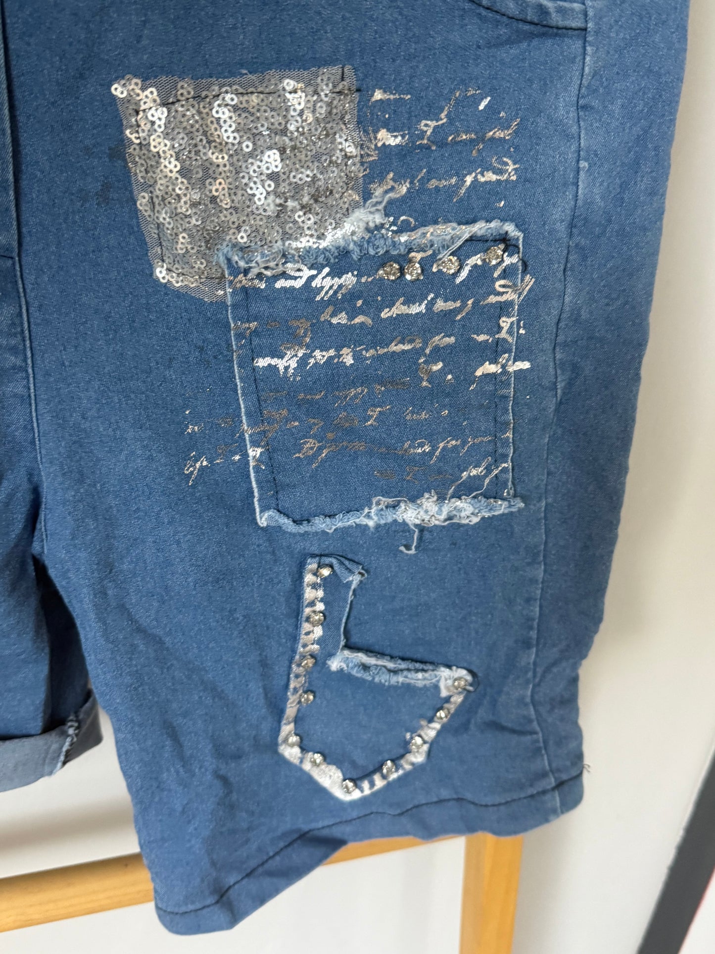 Sparkle Short Medium Wash
