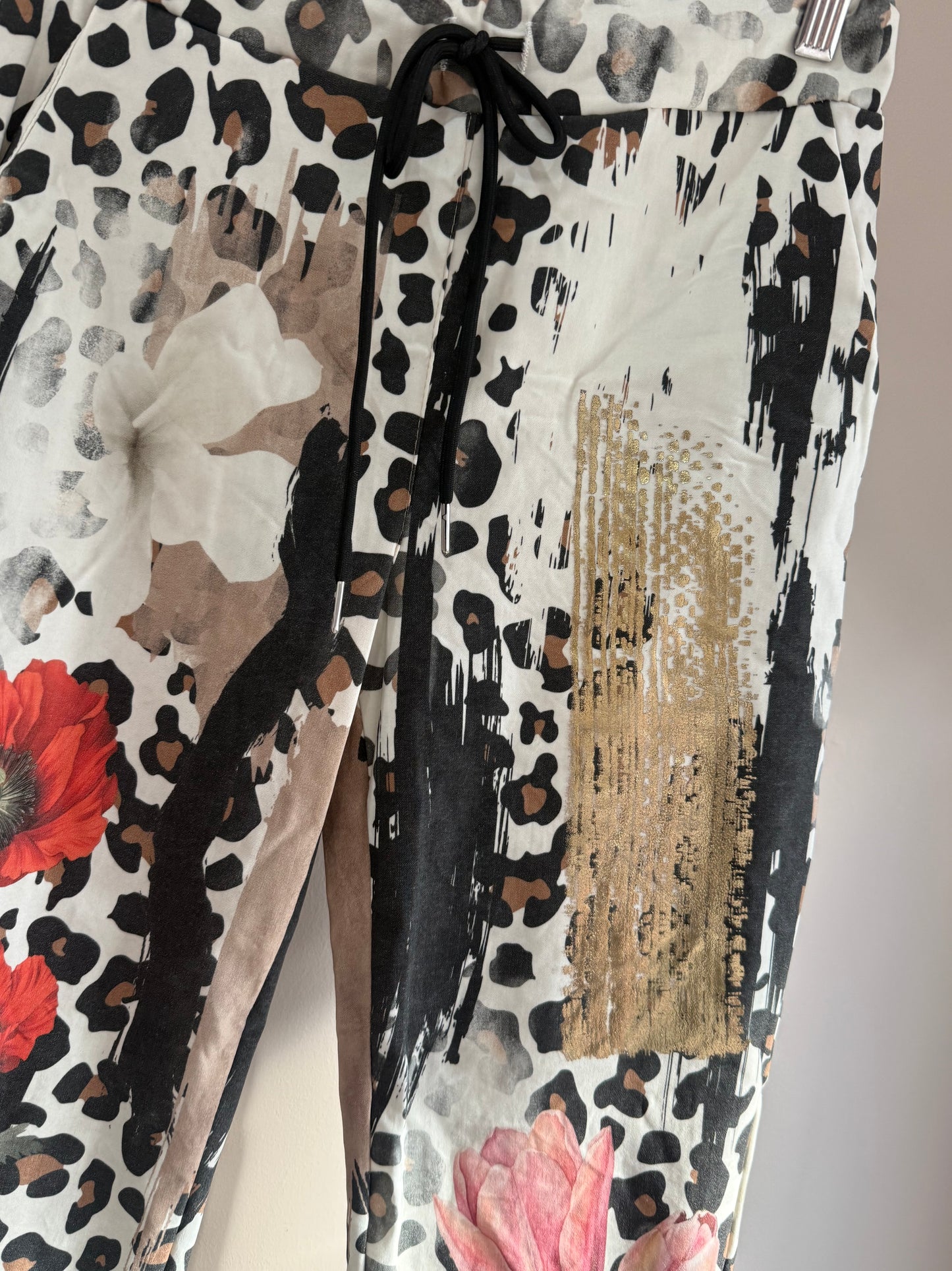 Leopard Garden Print 8