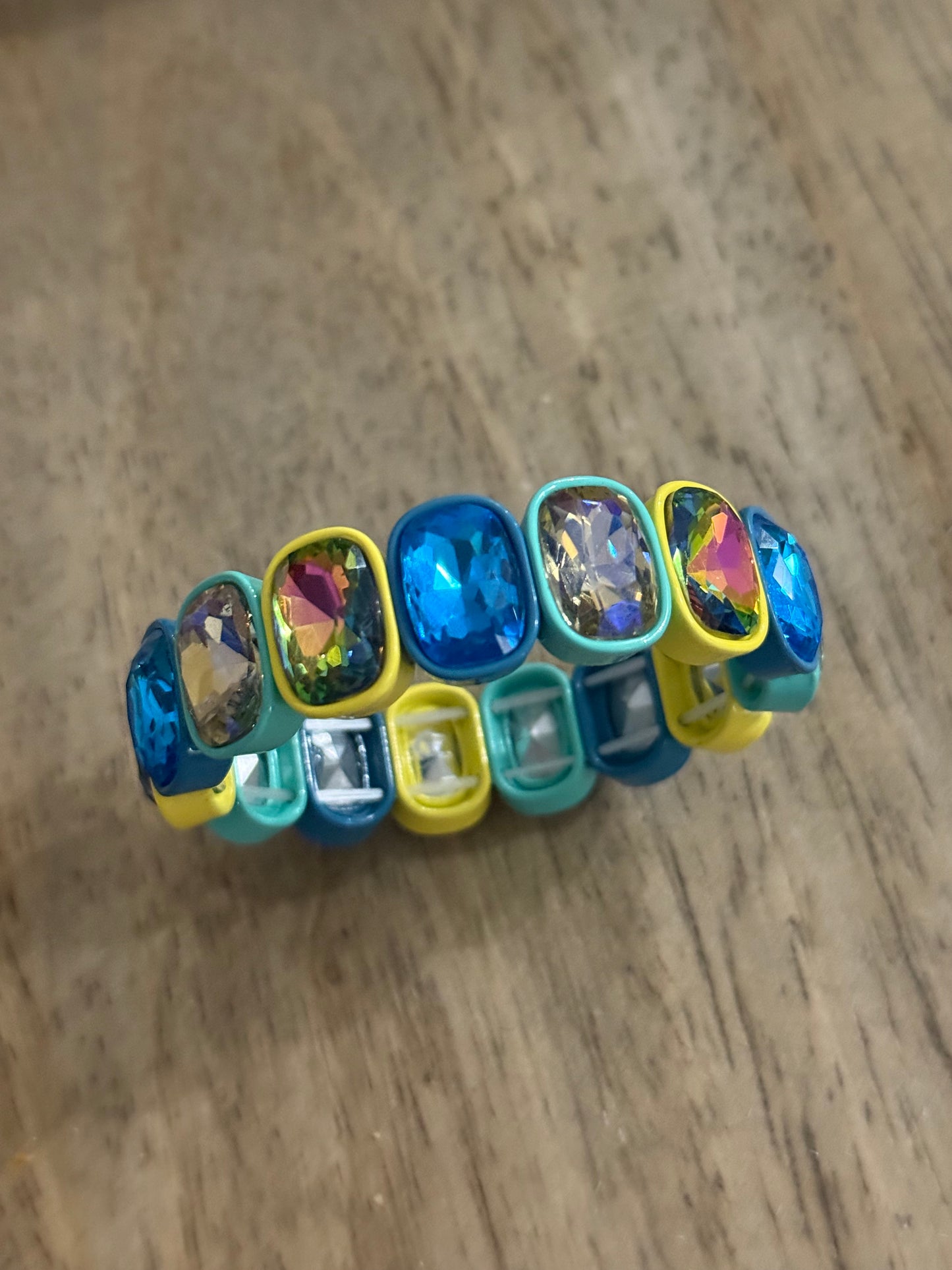 Oval Diamante Bracelet Yellow