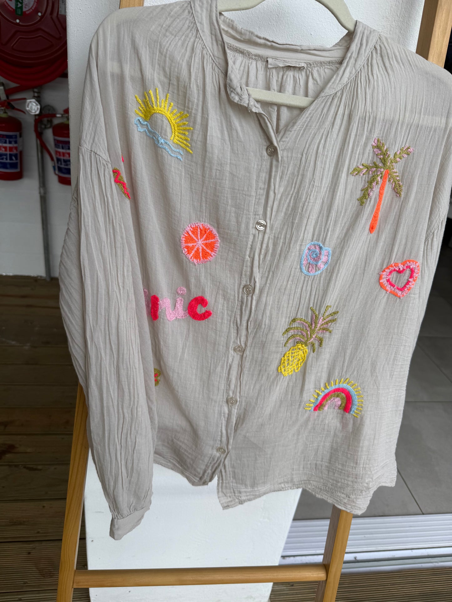 Iconic Blouse Taupe