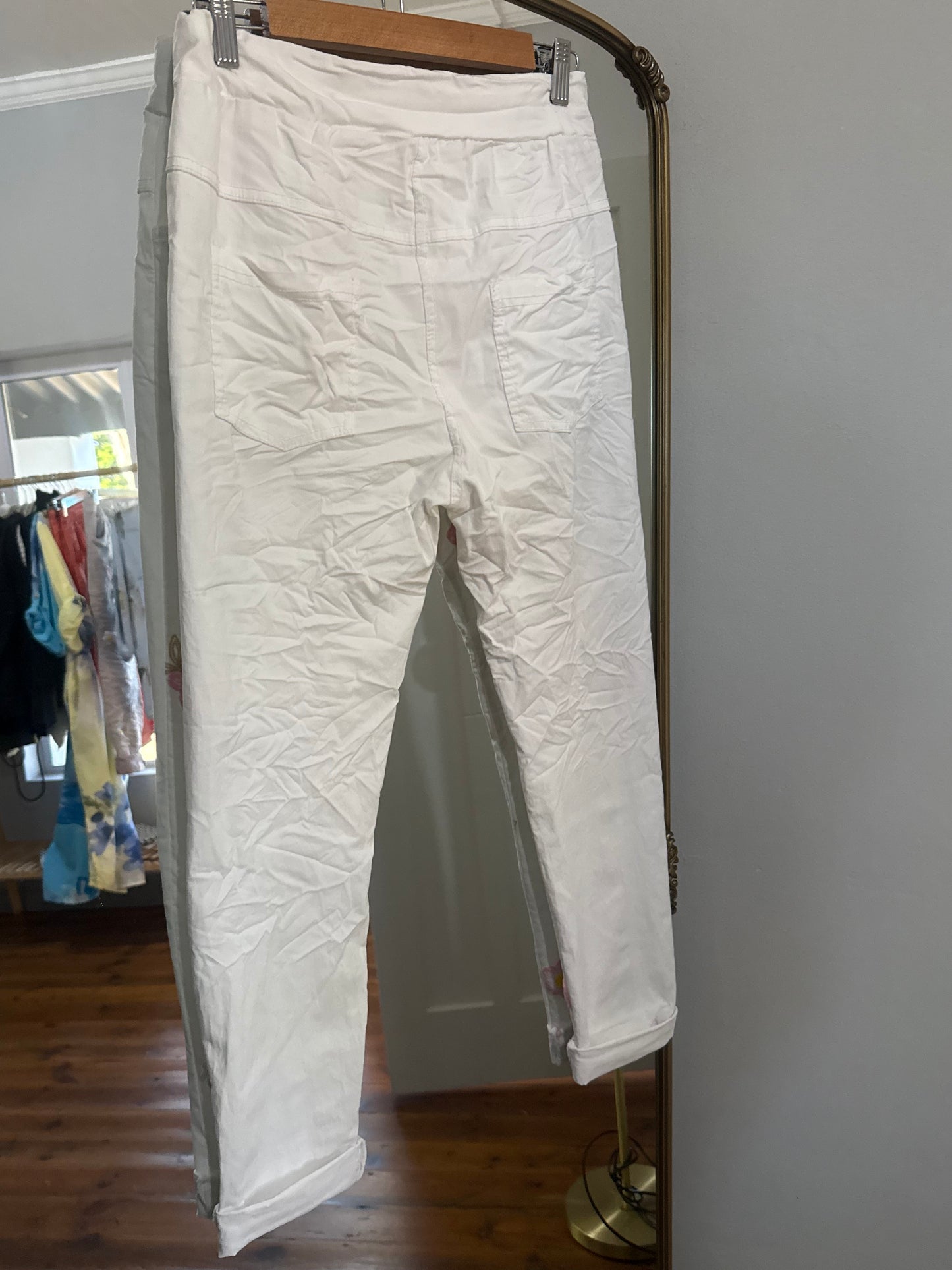 Liora White Pants Embroided