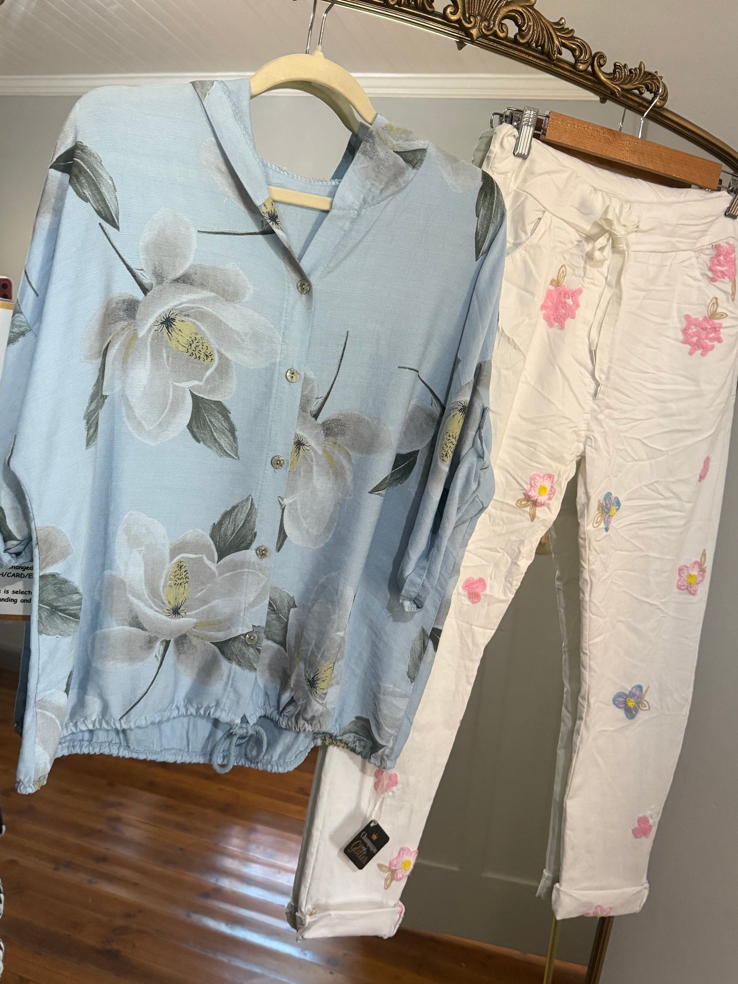 Liora White Pants Embroided