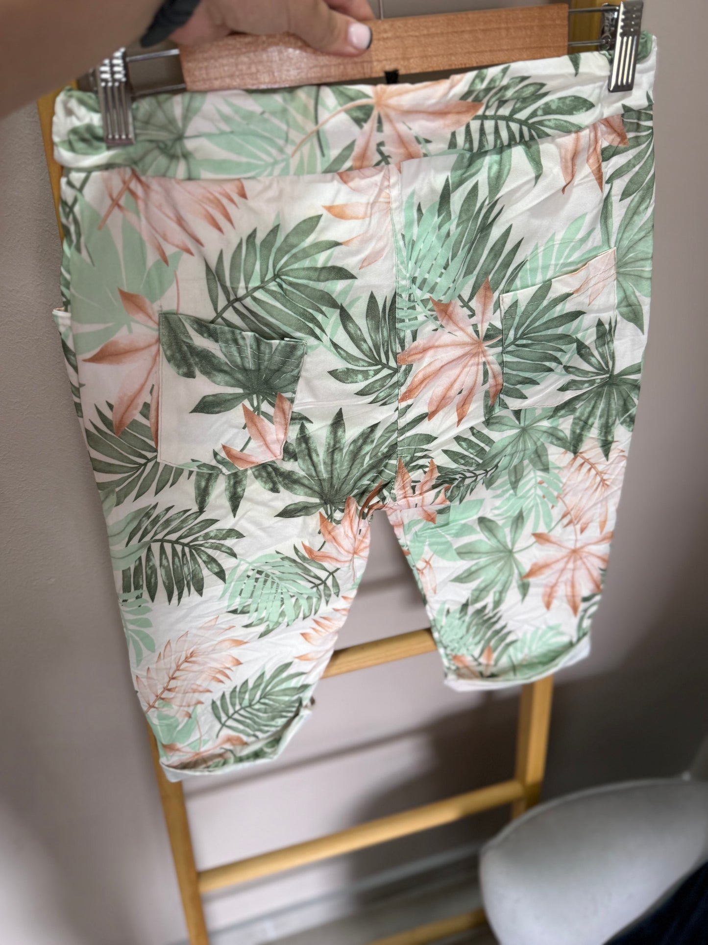 Elephant Ear Short Mint