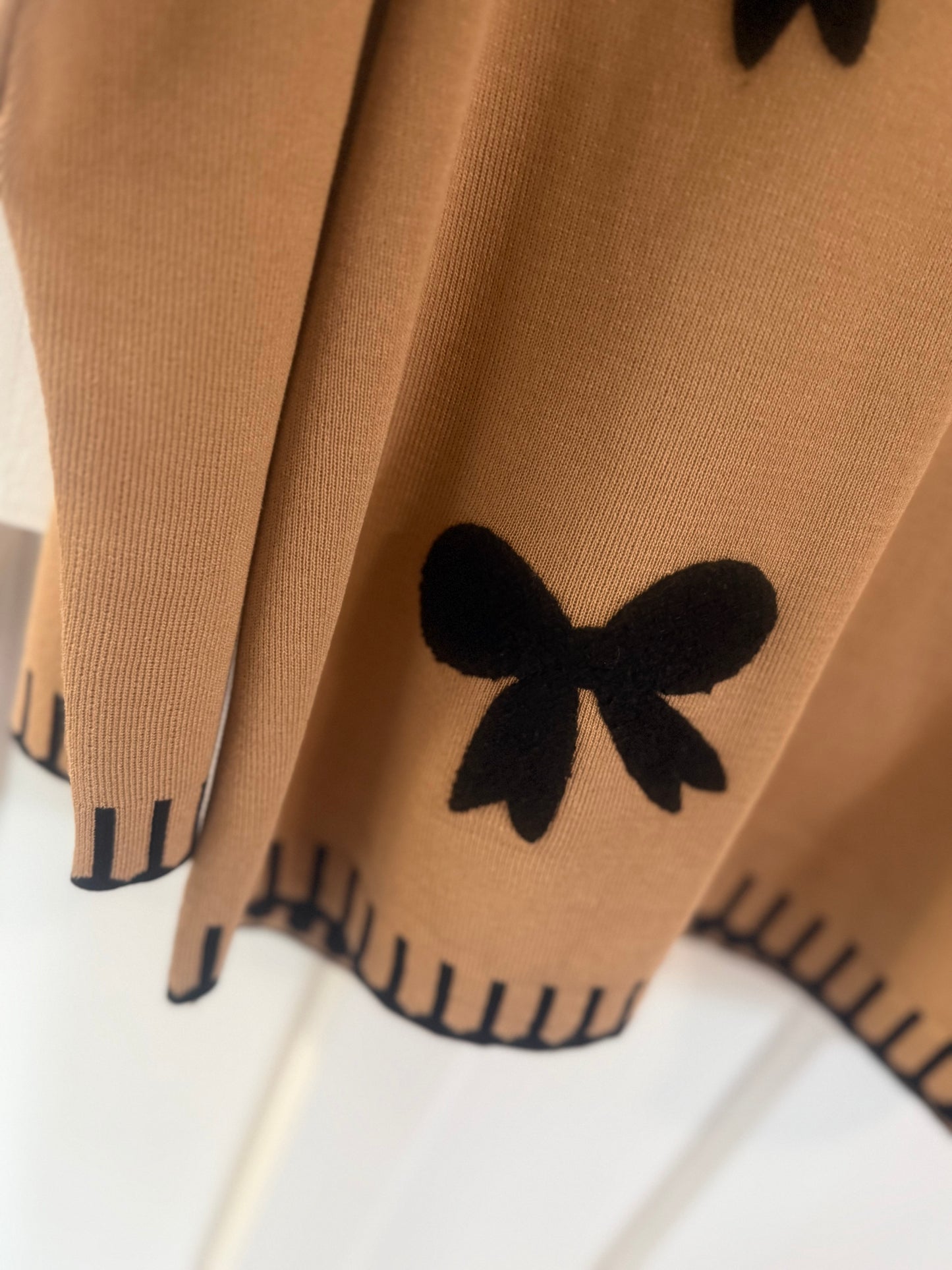 Bow Knit