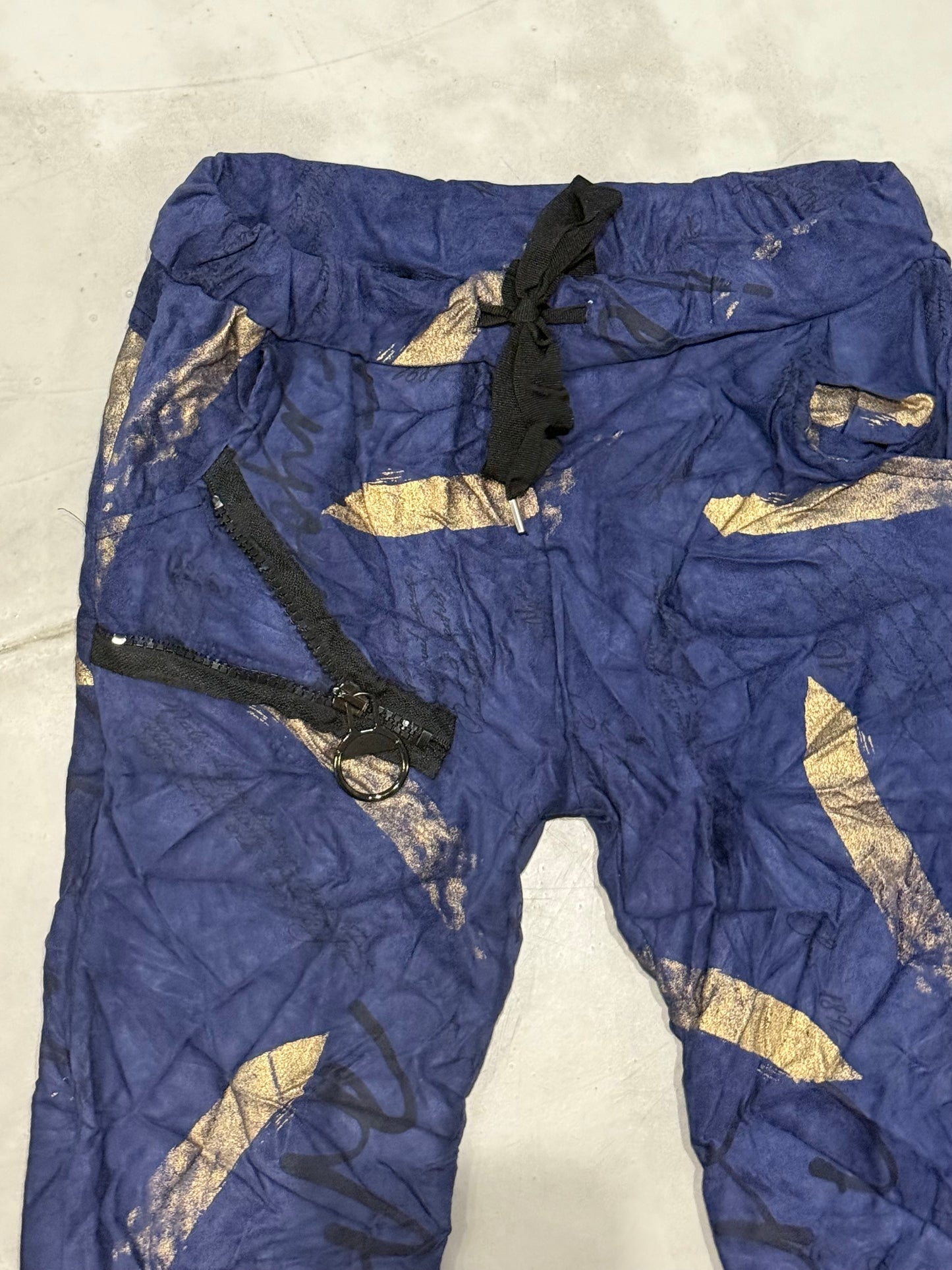 Golden Zip In Navy