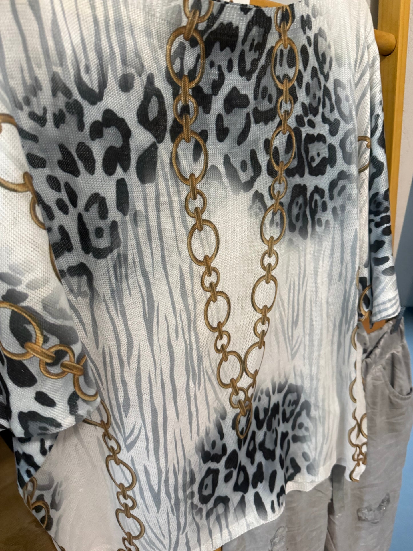 Leopard Chain Blouse Black