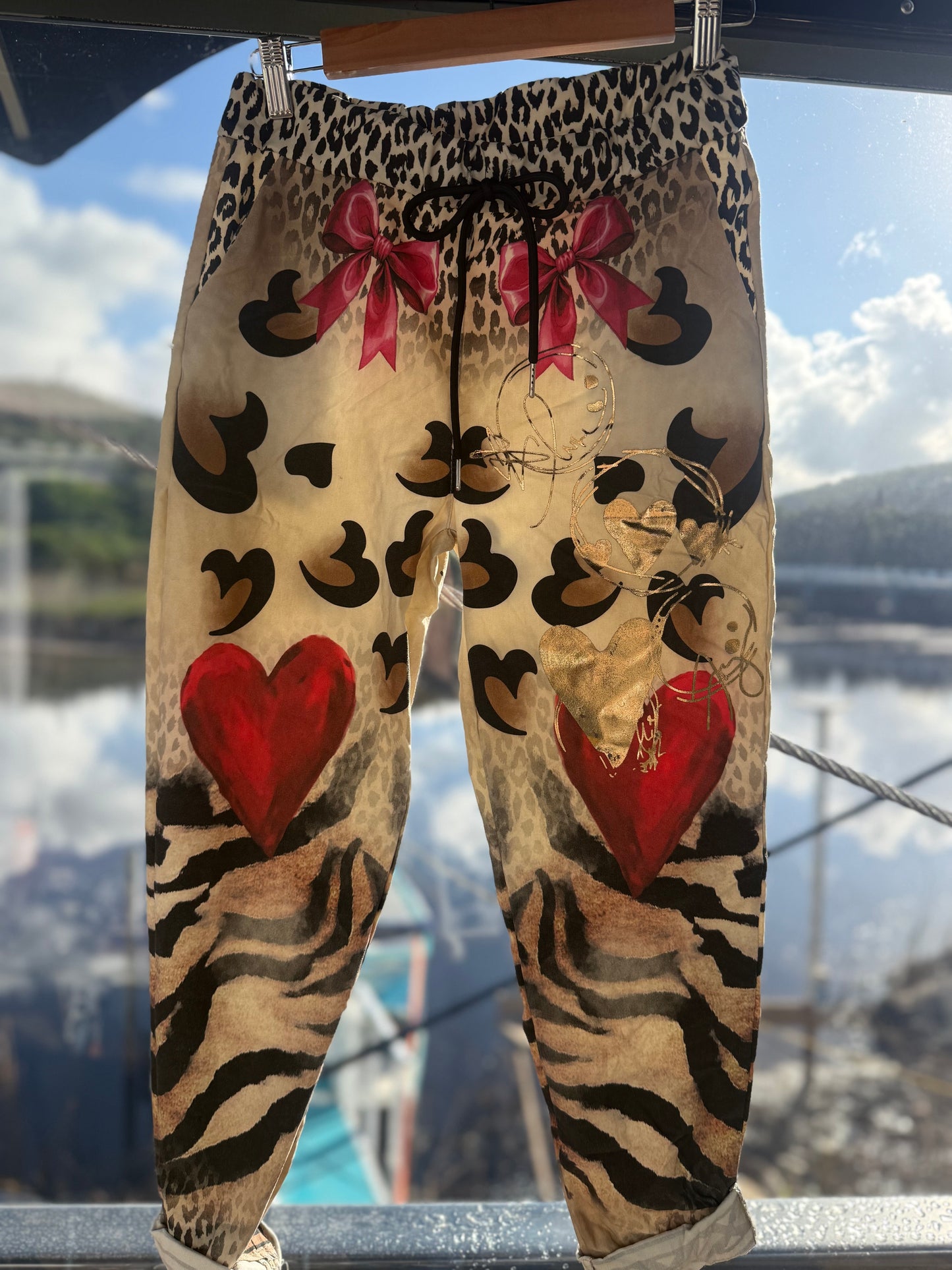 Hearts Printed Comfy Pants