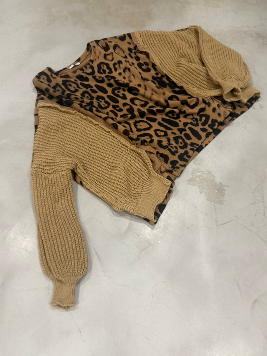 Joanna Animal Knit Camel