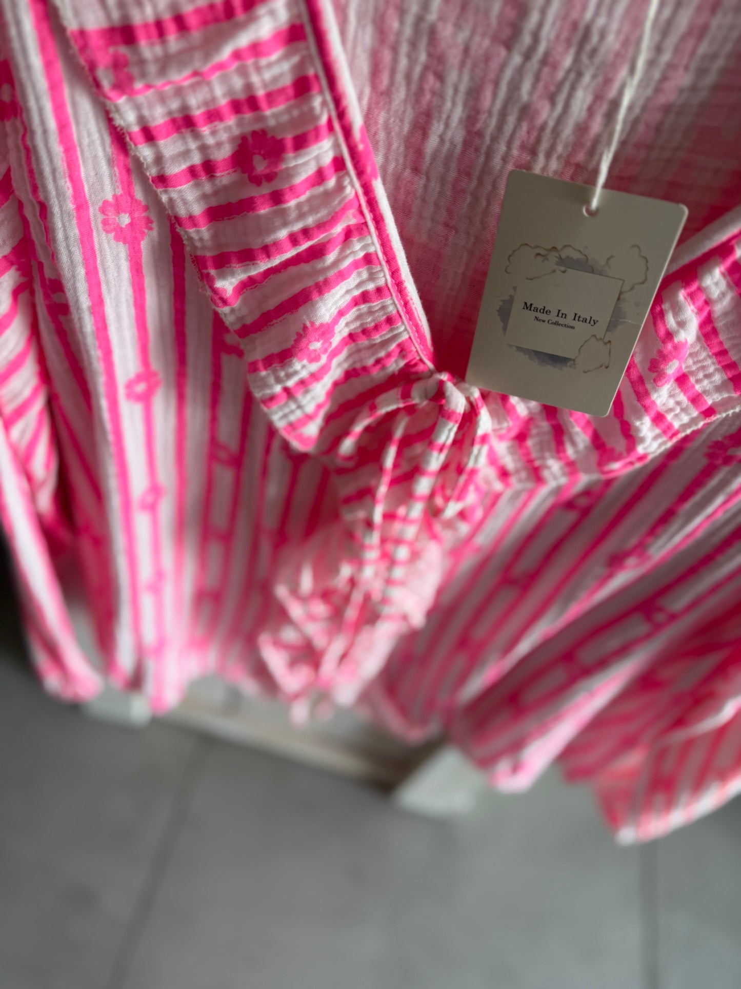 Hugs & Kisses Blouse Pink