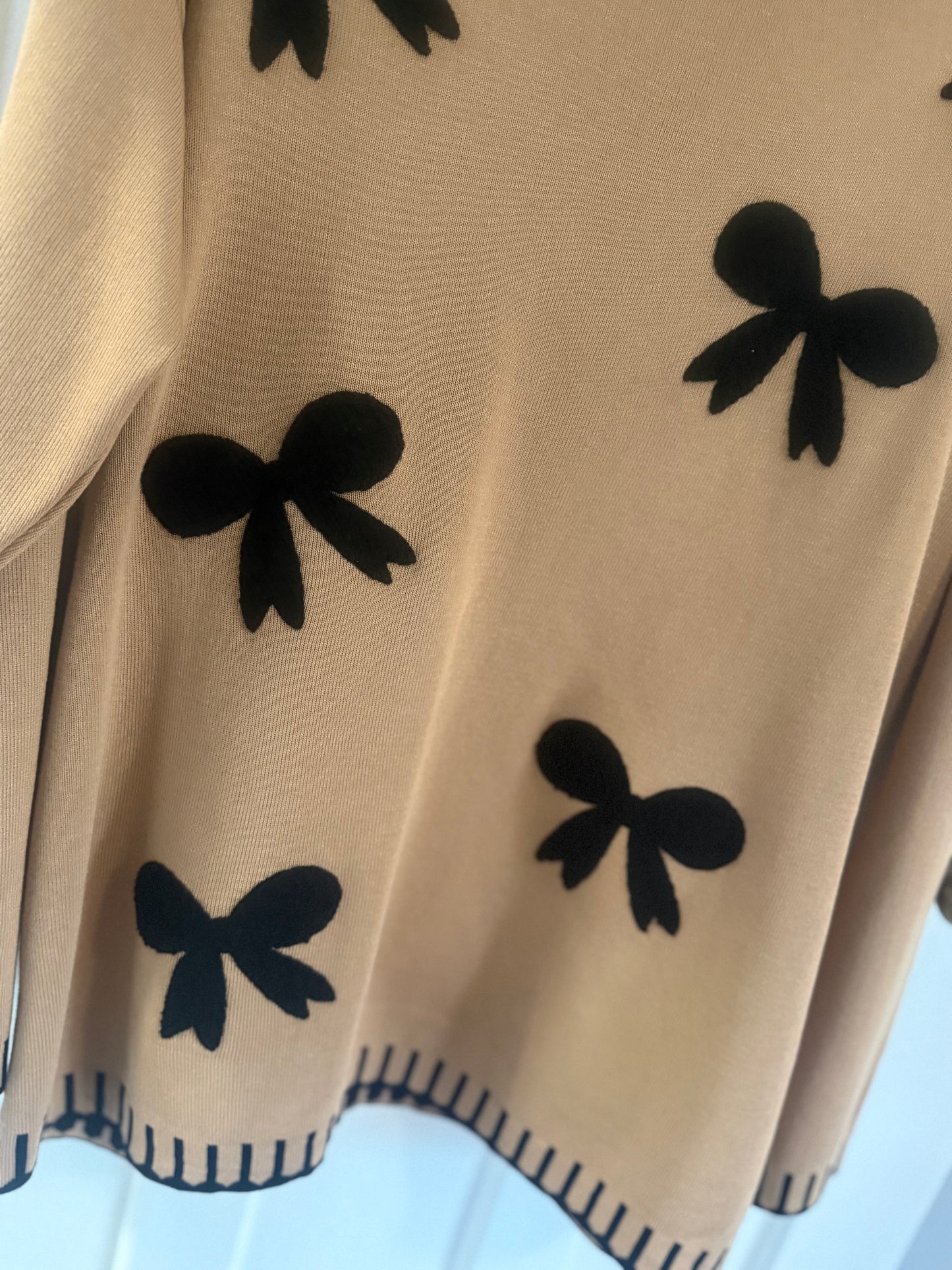 Bow Knit