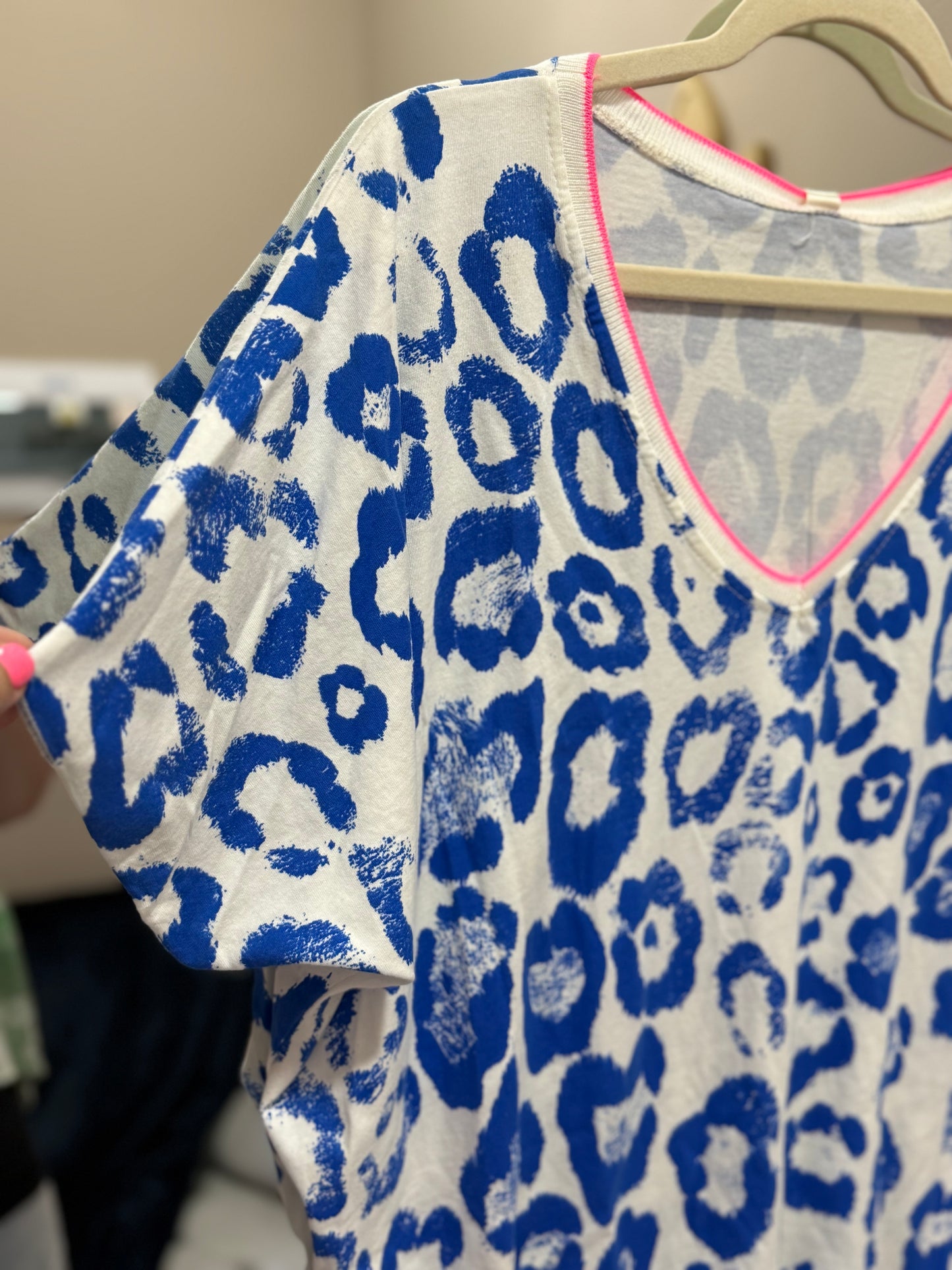 Shocking Leopard Tee