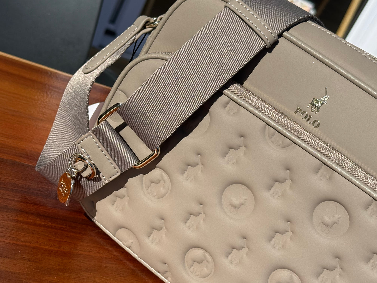 9242 Utility Crossbody Polo Mushroom